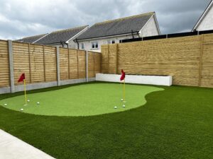 home putting green in Portane